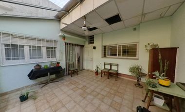 NUEVO VALOR!! REBAJADAAA Casa en  Matheu 112 a metros de Av. Alsina