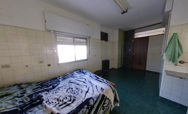 NUEVO VALOR!! REBAJADAAA Casa en  Matheu 112 a metros de Av. Alsina