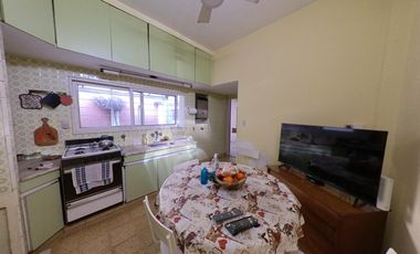 NUEVO VALOR!! REBAJADAAA Casa en  Matheu 112 a metros de Av. Alsina