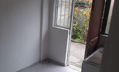 Se vende tres casas dentro de un mismo terreno