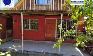 Se vende tres casas dentro de un mismo terreno