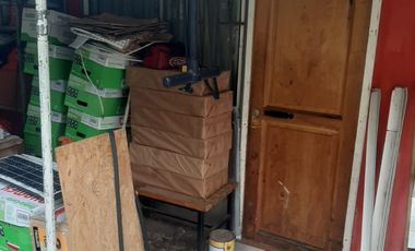 Se vende tres casas dentro de un mismo terreno