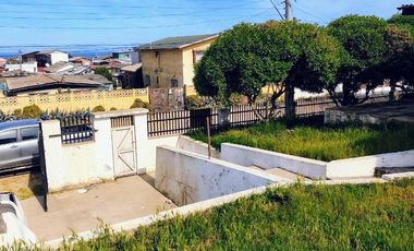 Se vende Terreno Edificado En Costa Azul