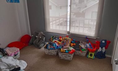 Se arrienda Casa en sector Los Pinos. QUILPUE.