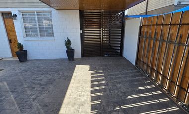 Se arrienda CASA 3D2B Palmeras Malloco Parad 22