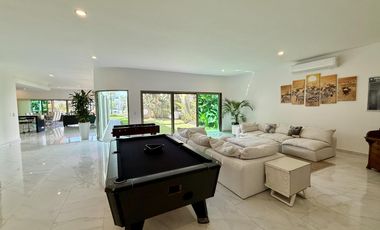 Casa en Venta con vista al lago en Lagos del Sol Cancun