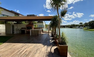Casa en Venta con vista al lago en Lagos del Sol Cancun