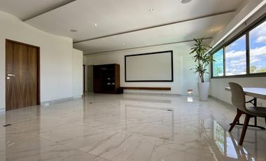 Casa en Venta con vista al lago en Lagos del Sol Cancun