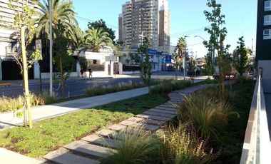 ¡Local N°2 en Duble Almeyda a pasos de Metro Ñuñoa!