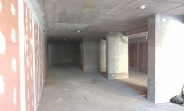 ¡Local N°2 en Duble Almeyda a pasos de Metro Ñuñoa!