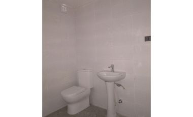 ¡Local N°2 en Duble Almeyda a pasos de Metro Ñuñoa!