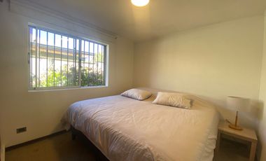 AMPLIO TERRENO Y CÓMODA PROPIEDAD EN VENTA