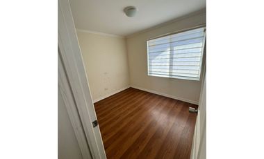 AMPLIA CASA SECTOR SAN JOAQUIN DE LA SERENA,  OPORTUNIDAD