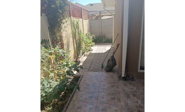 AMPLIA CASA SECTOR SAN JOAQUIN DE LA SERENA,  OPORTUNIDAD