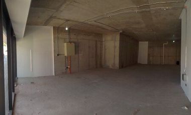 Último Local disponible en Ñuñoa, ideal para rubro gastronómico  - Calle Exequiel Fernandez #2000