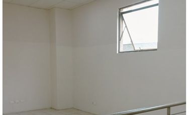 120 UF  280m2 dos niveles libres