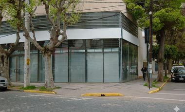 120 UF  280m2 dos niveles libres