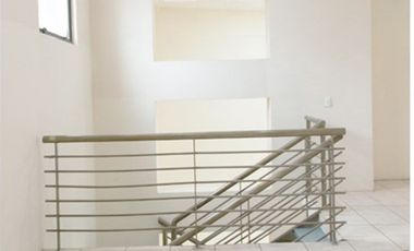 120 UF  280m2 dos niveles libres