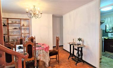 Arriendo de casa de dos pisos AMOBLADA, 4 dormitorios, en Quillota – Los Naranjos. $620.000