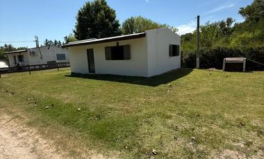 Casa en Alquiler permanente, Barrio Los Pinos, Exaltación de la cruz.