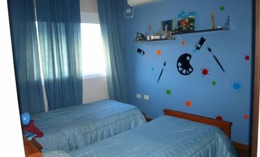 Casa impecable en Roldan, moderna , apta credito