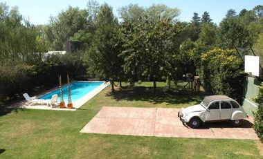 Casa impecable en Roldan, moderna , apta credito