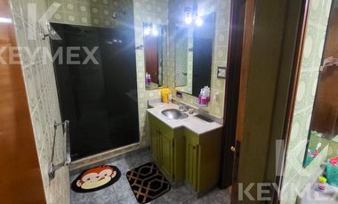 Departamento de 3 dormitorios en Venta, Los Hornos