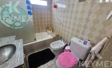 Departamento de 3 dormitorios en Venta, Los Hornos