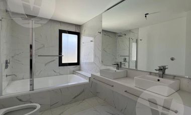 Casa en venta - Barrio El Principado, Canning