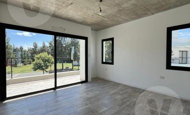 Casa en venta - Barrio El Principado, Canning