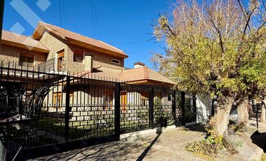 Venta Casa 4 dorm. mas Departamento -Allen - Rio Negro