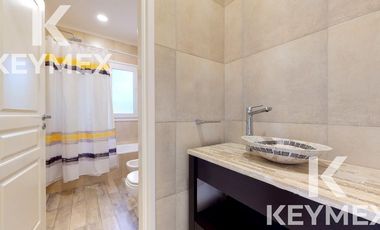 VENTA CASA 3 DORMITORIOS EN MIRALAGOS