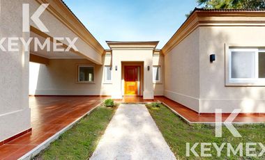 VENTA CASA 3 DORMITORIOS EN MIRALAGOS