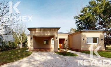 VENTA CASA 3 DORMITORIOS EN MIRALAGOS