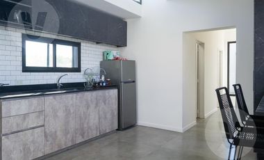 Casa en venta con renta - Barrio Santa Ines, Canning