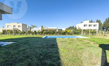 Casa en venta con renta - Barrio Santa Ines, Canning