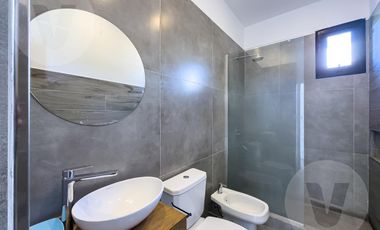 Casa en venta con renta - Barrio Santa Ines, Canning