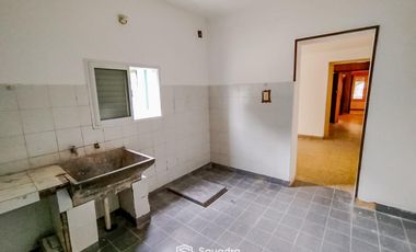 VENTA | PERMUTA - Casa de 3 dormitorios con cochera y patio. Monje, San Jerónimo, Santa Fe.