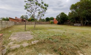 VENTA | PERMUTA - Casa de 3 dormitorios con cochera y patio. Monje, San Jerónimo, Santa Fe.
