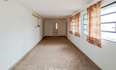 VENTA | PERMUTA - Casa de 3 dormitorios con cochera y patio. Monje, San Jerónimo, Santa Fe.
