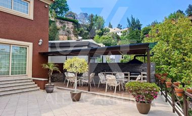 A C G Internacional Presenta  