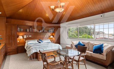 A C G Internacional Presenta  