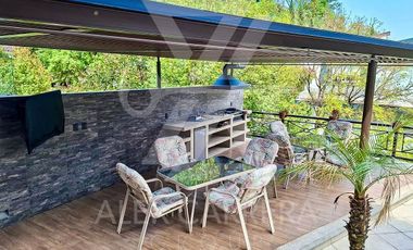 A C G Internacional Presenta  