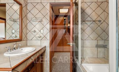 A C G Internacional Presenta  