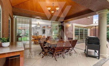 A C G Internacional Presenta  