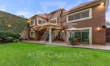 A C G Internacional Presenta  