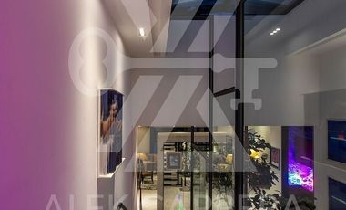 ACG International Presenta: 