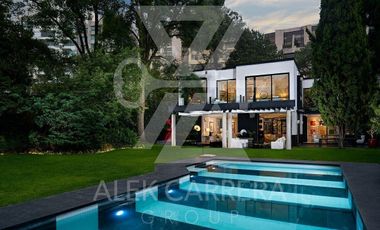 ACG International Presenta: 