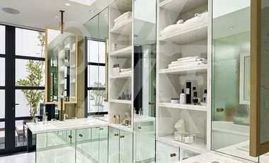 ACG International Presenta: 