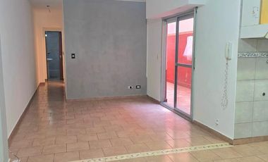 3 ambientes - patio - 1er piso escaleras